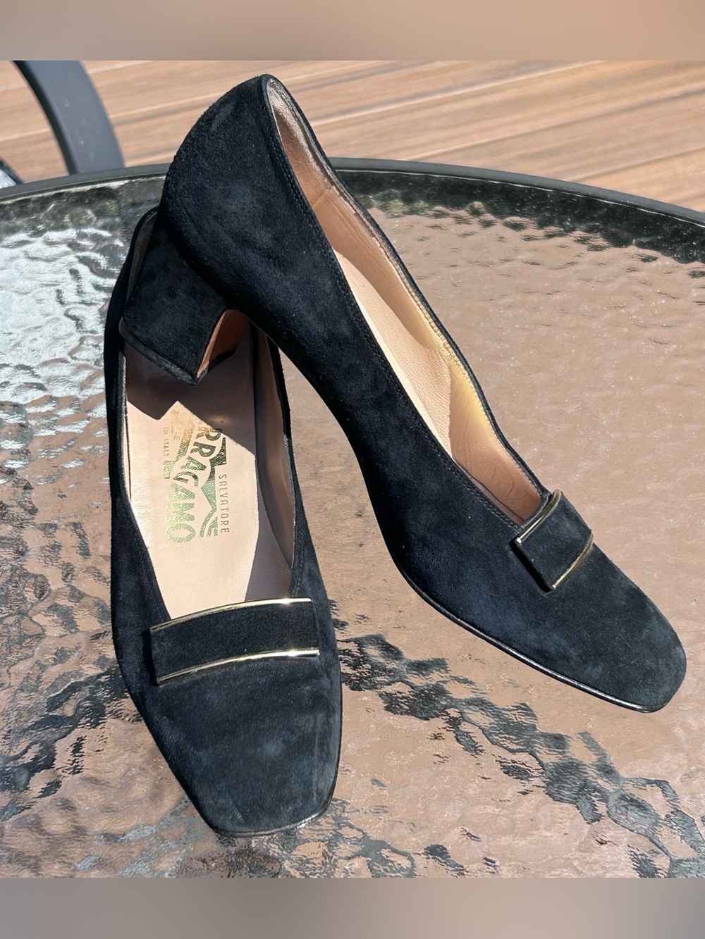 Salvatore Ferragamo Vintage Women’s Size 7 Black Suede Leather Low Heels Pumps